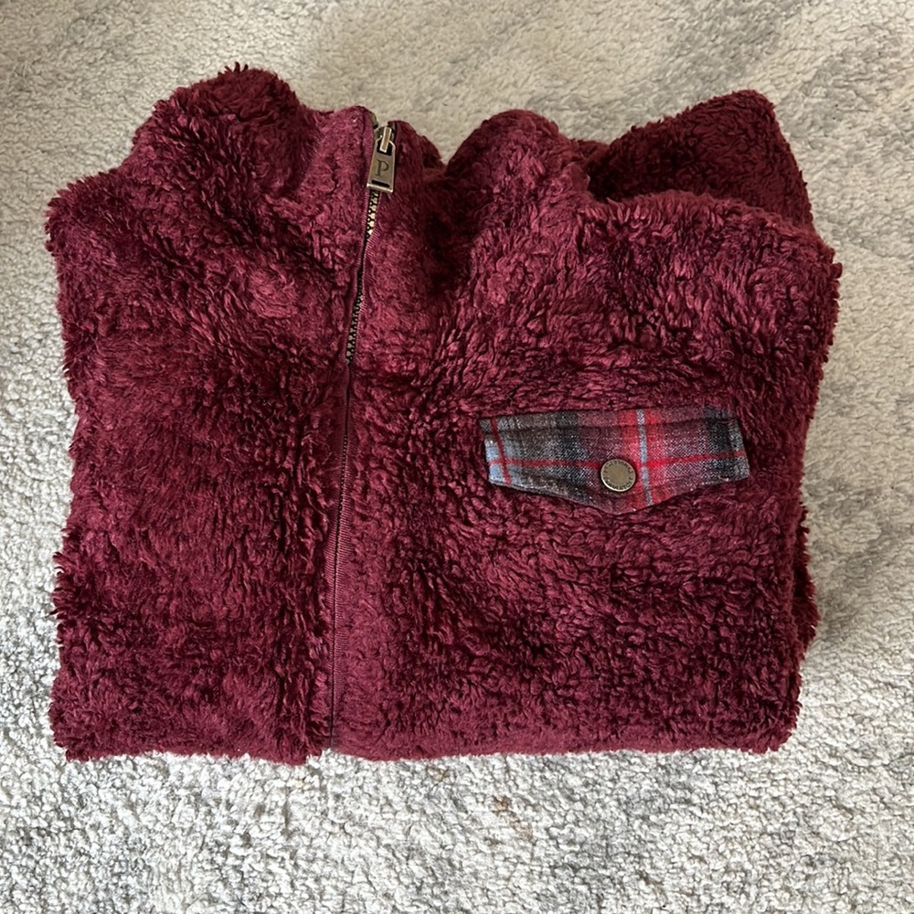 Pendleton Women’s Fuzzy Sherpa Fleece - image 6